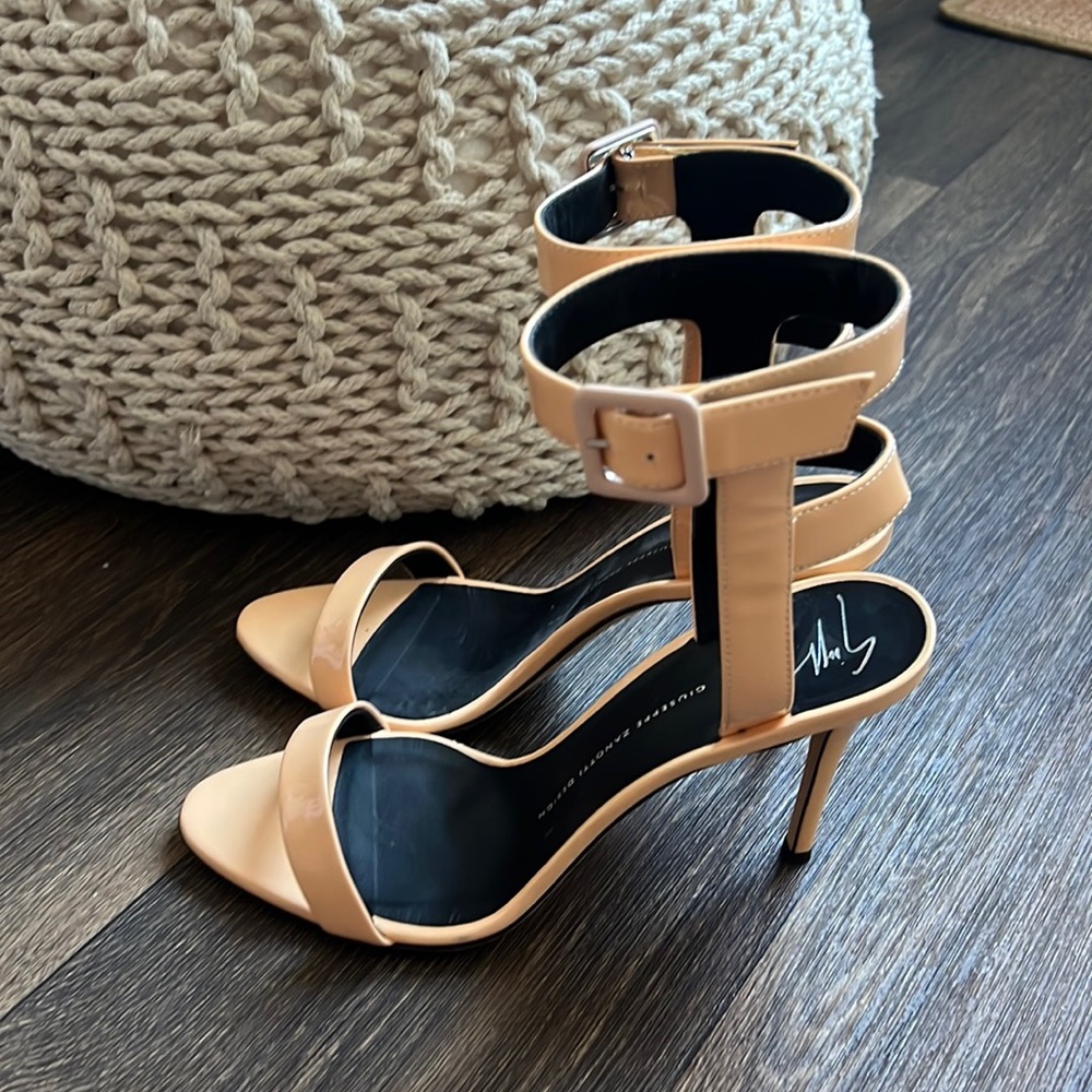 Giuseppe Zanotti sandals Heels - Picture 3 of 12